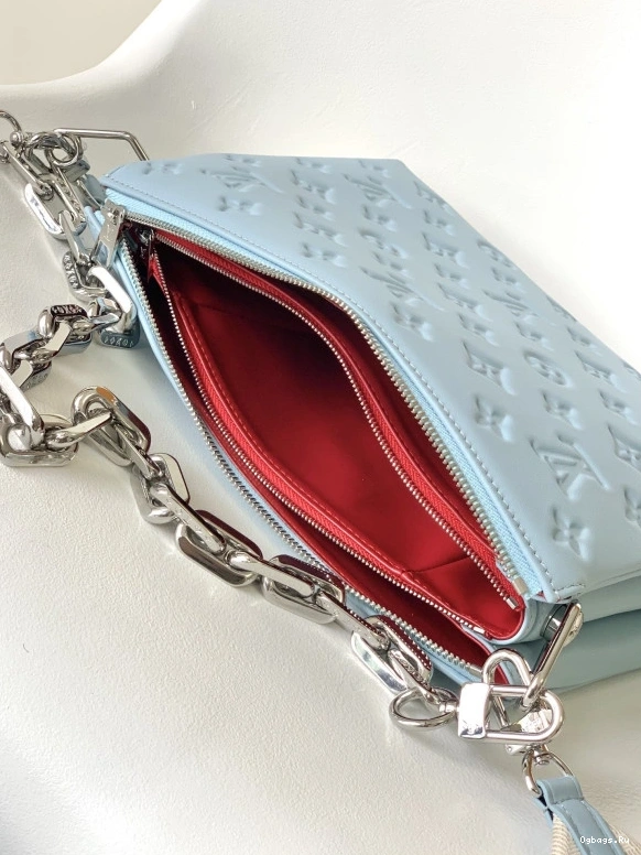 PM-26*20*12cm LOUIS VUITTON COUSSIN 0120